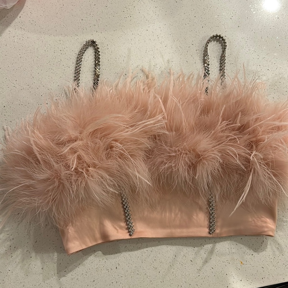 Feather top